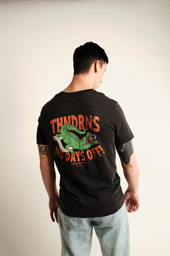 No Days Off - T-Shirt - Washed Black — View 3