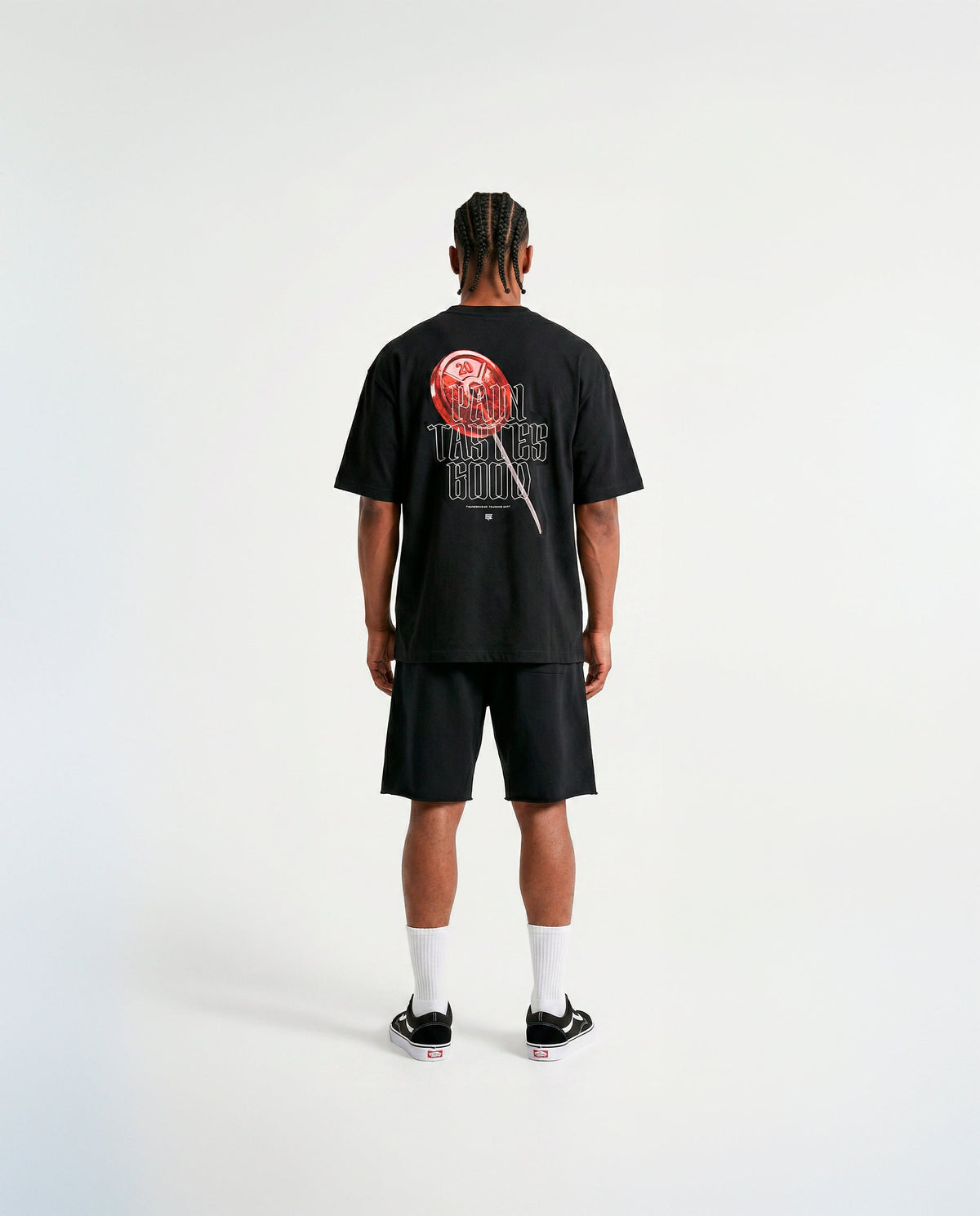 Pain Tastes Good Oversize T-shirt Black - Model Back — View 4