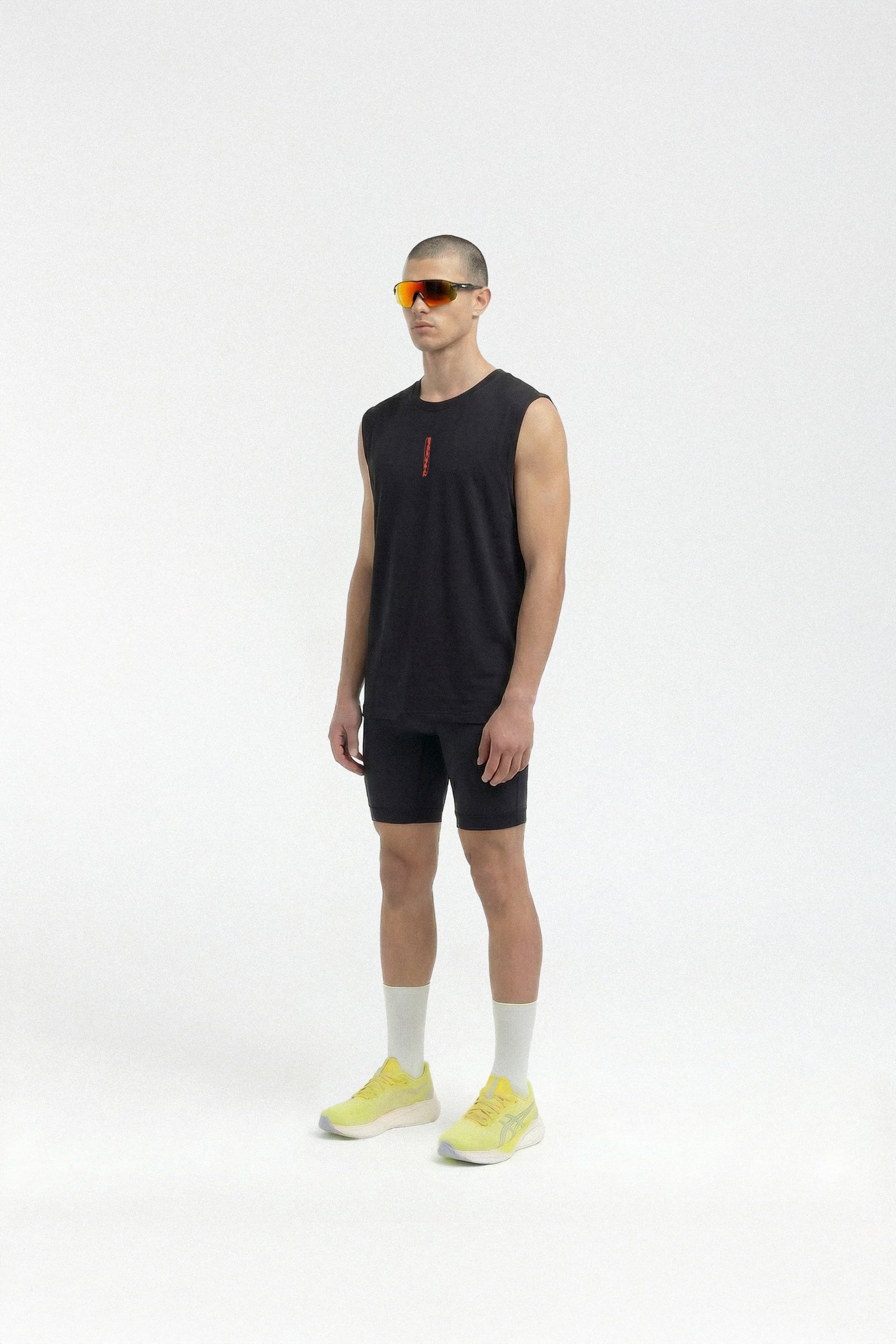 Vapor Pace Runner Tank Top - Black — View 3
