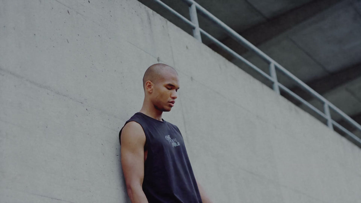 One More Mile - Oversize T-Shirt - Black